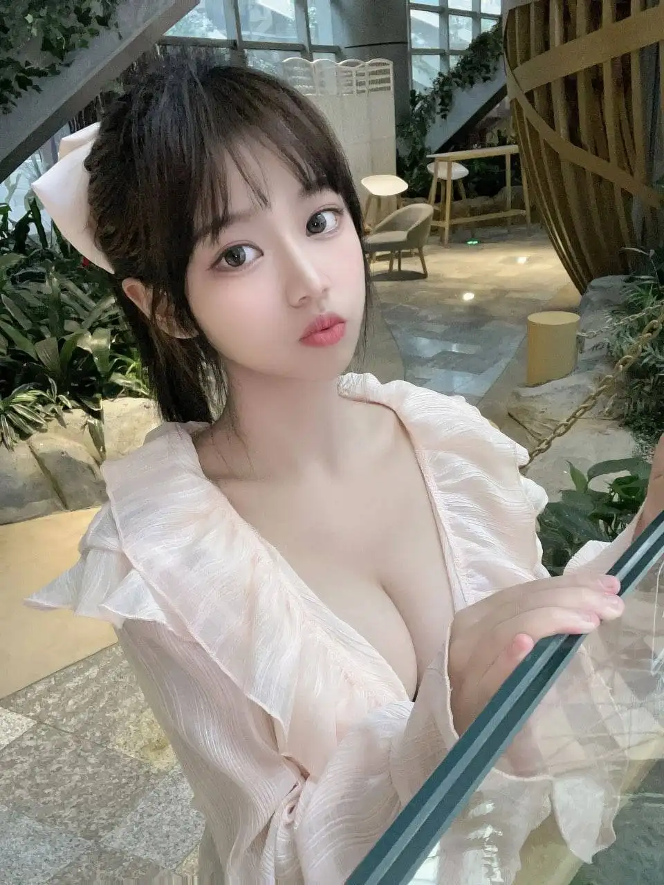 2.webp